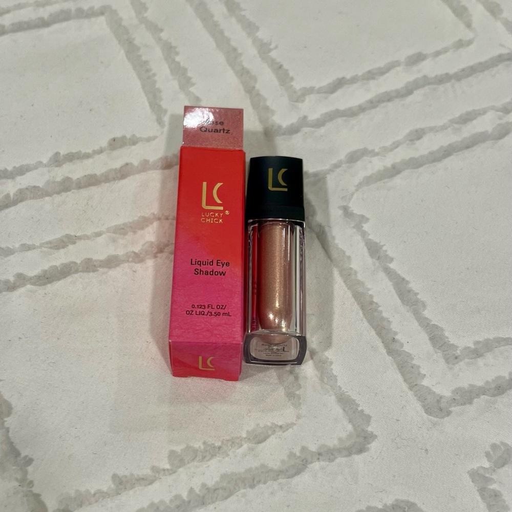 Lucky Chick Liquid Eye Shadow - Rose Quartz